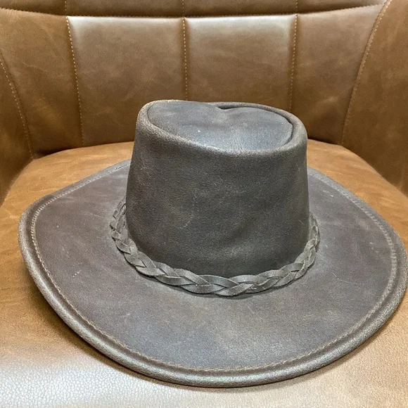 COPY - Minnetonka Unisex Tan Leather Fold Up Hat - Picture 13 of 17